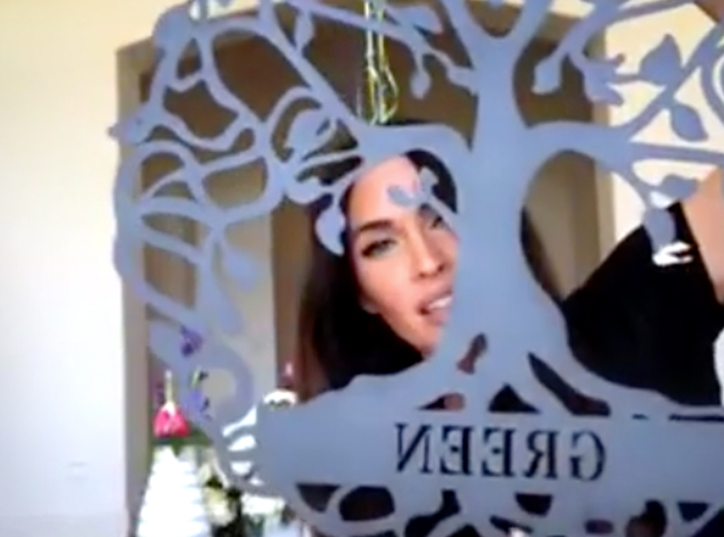 Megan Fox Proudly Reveals Her Brian Austin Green S Family Crest E Online